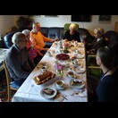 Geburtstagskaffeetrinken mit Nachbarn.